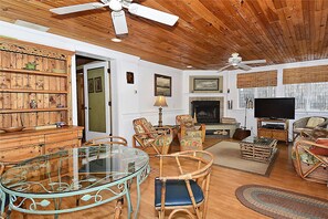 House, 5 Bedrooms | Living room - 108 Oceanview Prkwy by Long & Foster (Bethany Beach)