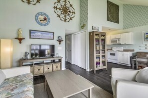 Condo, 3 Bedrooms | 3 bedrooms, bed sheets - 107r Dagsworthy St Unit C by Long & Foster (Dewey Beach)