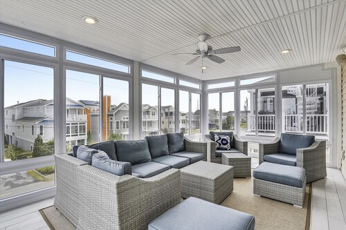 220 Oceanview Parkway by Long & Foster