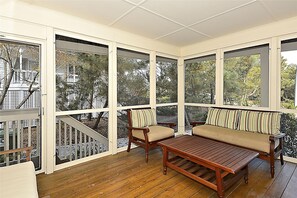 하우스, 침실 4개 | 테라스/파티오