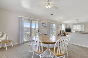 Dining - 16B Read Street by Long & Foster (Dewey Beach)