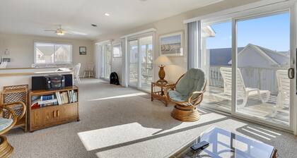 16B Read Street by Long & Foster