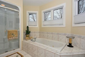 House, 4 Bedrooms | Bathroom - 39269 Natures Way The Cove by Long & Foster (Bethany Beach)