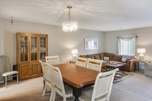 Townhome, 3 Bedrooms | Dining