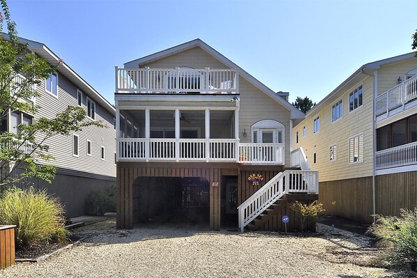 House, 6 Bedrooms | Exterior - 212 Maplewood Street Bethany by Long & Foster (Bethany Beach)