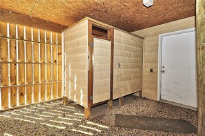 House, 6 Bedrooms | Property entrance - 212 Maplewood Street Bethany by Long & Foster (Bethany Beach)