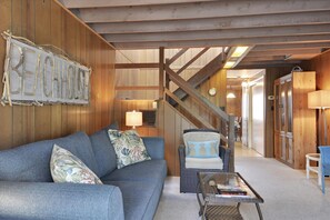 Interior - 39554 Cove Rd 4 Ocean Court by Long & Foster (Bethany Beach)