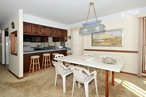 House, 4 Bedrooms | Private kitchen - 136 Anchorage Drive by Long & Foster (Bethany Beach)