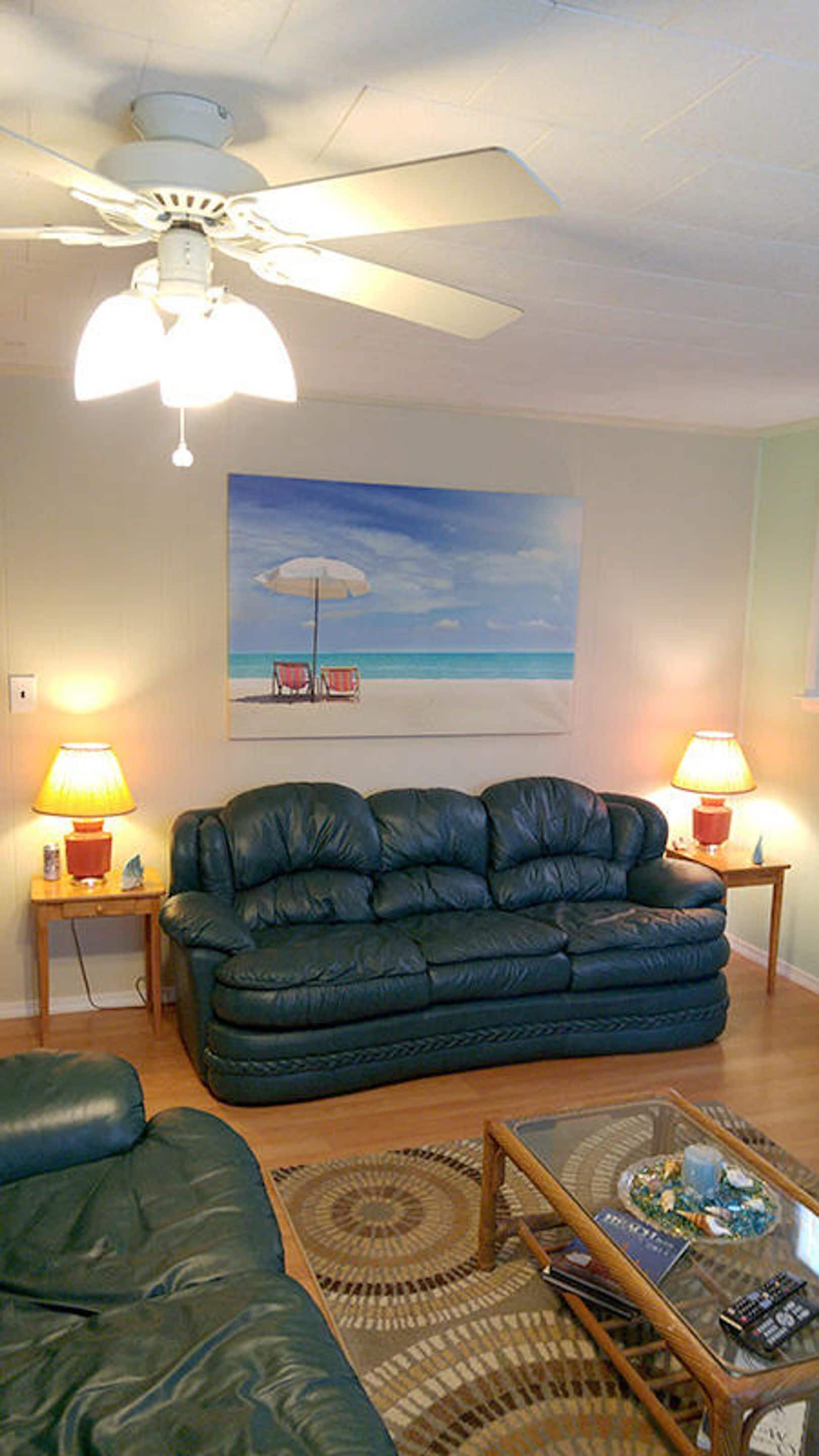 House, 3 Bedrooms | Living room