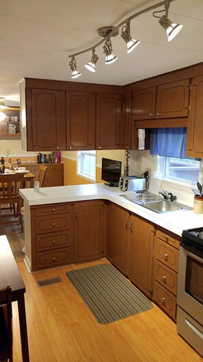 Casa, 3 habitaciones | Cocina privada