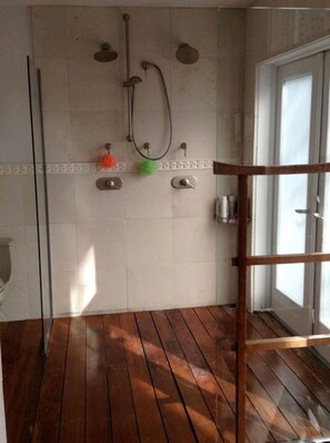 Casa, 4 habitaciones | Baño | Toallas 