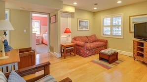 Interior - 101 Elizabeth Ct S.b. by Long & Foster (Bethany Beach)
