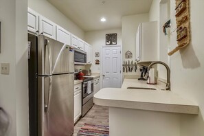 콘도, 침실 2개 | 전용 주방