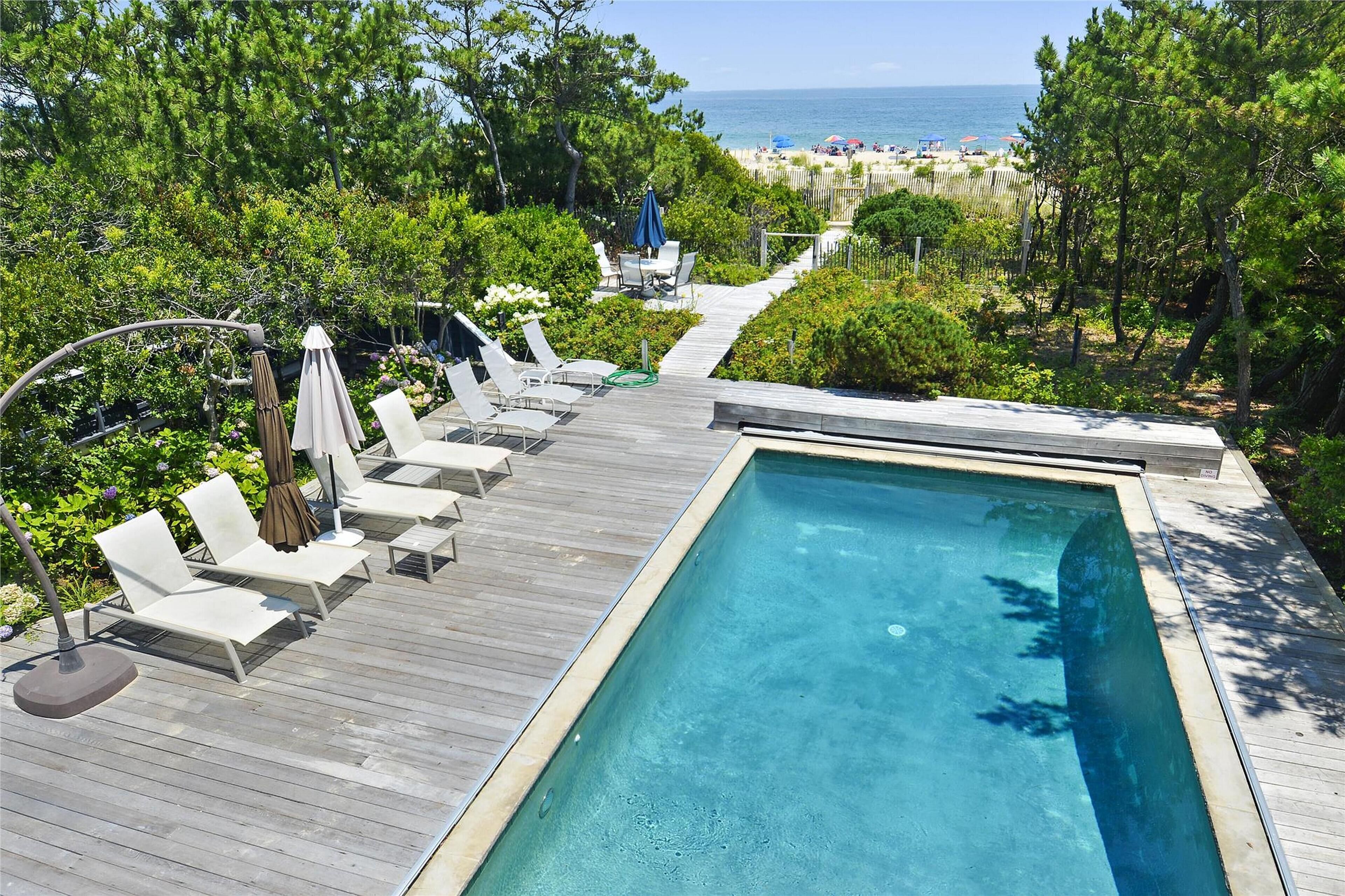 House, 5 Bedrooms | Pool