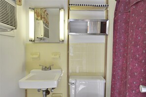 Townhome, 4 Bedrooms | Bathroom
