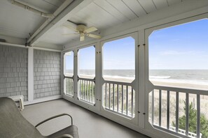 وحدة سكنية متصلة - ٤ غرف نوم | شرفة