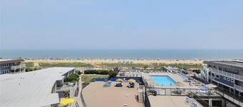 Beach Hollow 425 Lekites Ave by Long & Foster