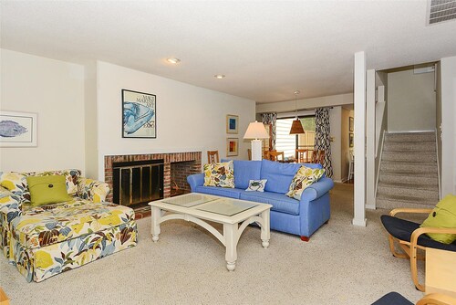 Bethany Proper Azalea Ct 303c by Long & Foster