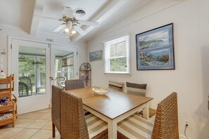 House, 3 Bedrooms | Dining