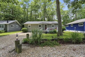 House, 3 Bedrooms | Exterior