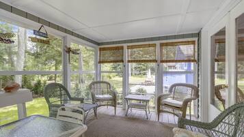 House, 3 Bedrooms | Living room
