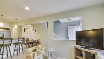 Appart'hÎtel, 3 chambres | Salle de séjour