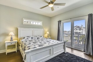 Condo, 4 Bedrooms | 4 bedrooms, individually decorated, individually furnished, bed sheets
