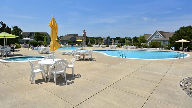 Condo, 2 Bedrooms | Pool