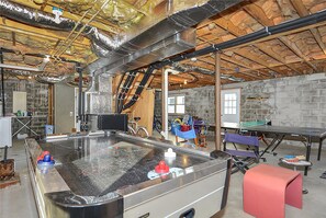 House, 5 Bedrooms | Private kitchen - 9 West Street by Long & Foster (Dewey Beach)