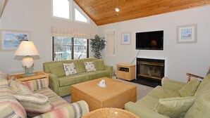 House, 6 Bedrooms | Living room - 209 Parkwood Street by Long & Foster (Bethany Beach)