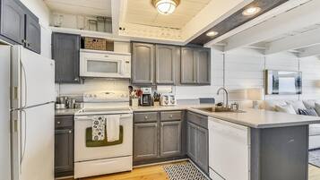 Townhouse, 4 kamar tidur | Dapur pribadi