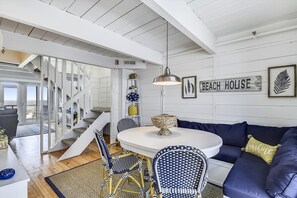 Townhome, 4 Bedrooms | Living room
