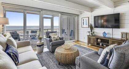 Atlantic Watergate 16 by Long & Foster