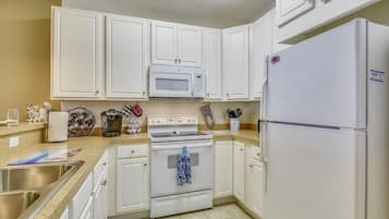 Kondominium, 3 kamar tidur | Dapur pribadi