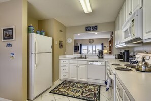 Kondominium, 4 kamar tidur | Dapur pribadi