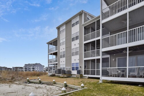 Bethany Bay 30398 Pavilion Dr Unit #1606 by Long & Foster