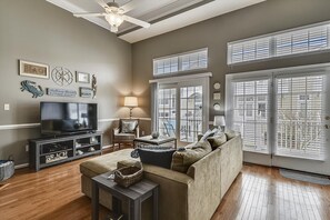 Interior - Bayside at Bethany Lakes #127 by Long & Foster (Ocean View)