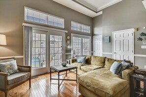 Living room - Bayside at Bethany Lakes #127 by Long & Foster (Ocean View)