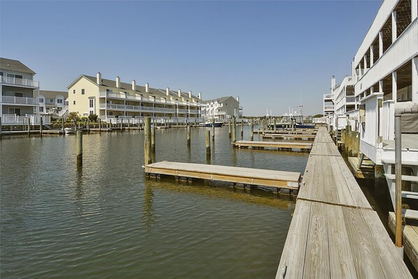 Townhome, 3 Bedrooms | Lake