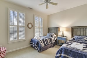 Condo, 3 Bedrooms | 3 bedrooms, individually decorated, individually furnished, bed sheets