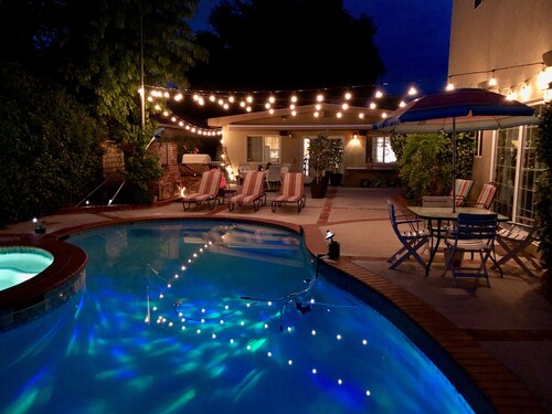 King Bed, Cozy Guesthouse w firepit and heated Jacuzzi- Santa Clarita