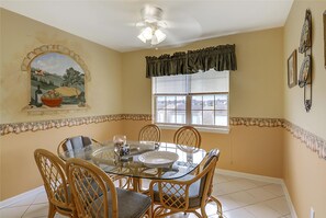 Condo, 2 habitaciones | Restaurantes
