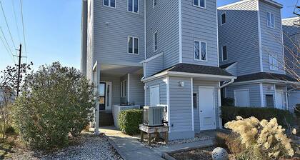 Cajun Cove 101 2009 Bayard Ave by Long & Foster