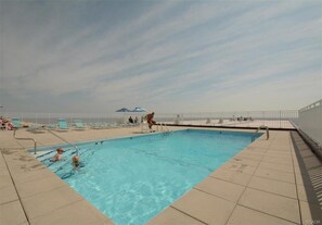 Huoneisto, 2 makuuhuonetta | Uima-allas | Ulkouima-allas