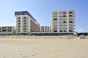 Condo, 2 Bedrooms | Exterior