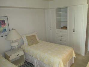 Apartment, 2 Schlafzimmer | 2 Schlafzimmer, individuell dekoriert, individuell eingerichtet