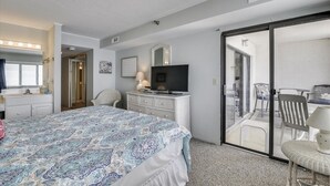 Condo, 2 Bedrooms - Henlopen Unit 303 by Long & Foster (Rehoboth Beach)