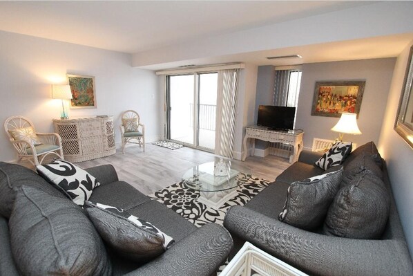 Condo, 2 habitaciones | Sala de estar