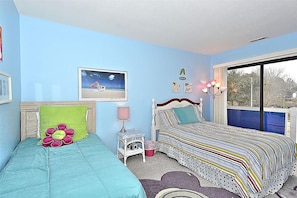 Condo, 3 Bedrooms | 3 bedrooms, individually decorated, individually furnished, bed sheets