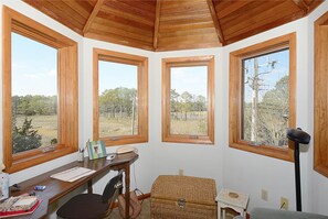 House, 4 Bedrooms | Private kitchen